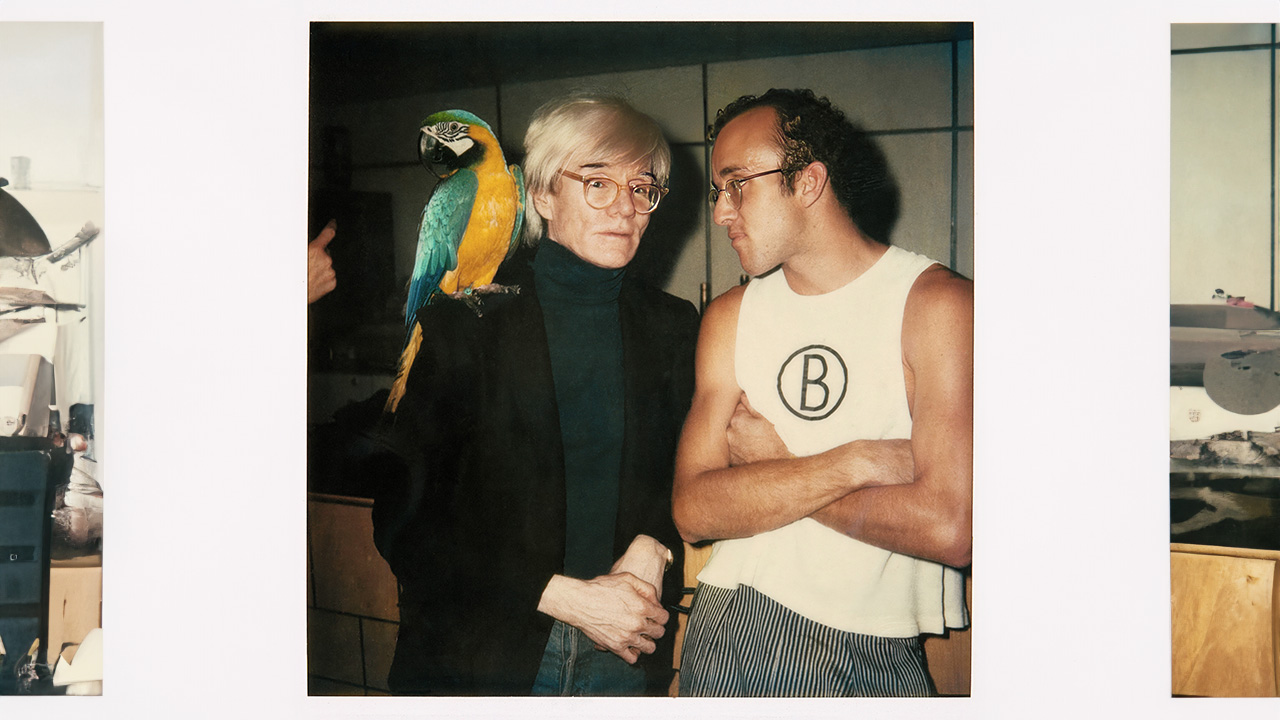 Popstars, Netzwerker und (Selbst-)Vermarktungsgenies: Andy Warhol (1928-1987) und Keith Haring (1958-1990) zählen zu den einflussreichsten Künstlern des 20. Jahrhunderts.